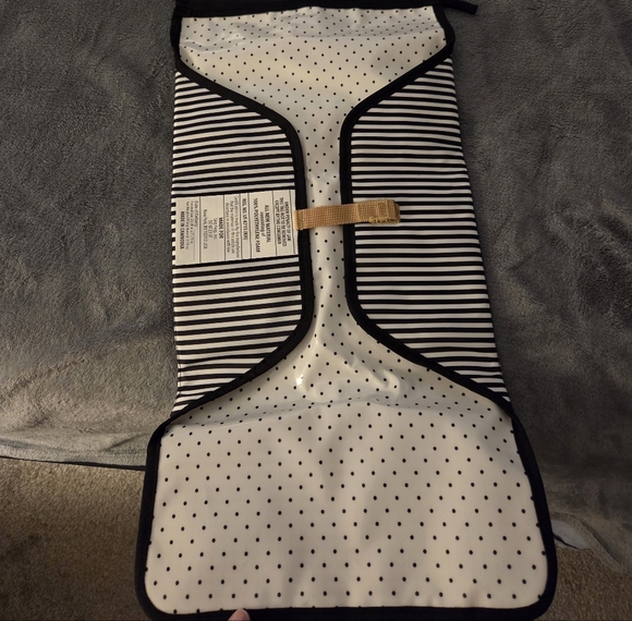 Skip Hop Change Pad + Gift - Picture 2 of 4